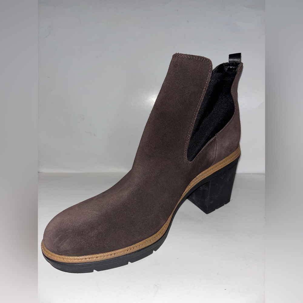 Dr. Scholl's First Class Weatherready Suede Comfort Chelsea Ankle Boots 11M
